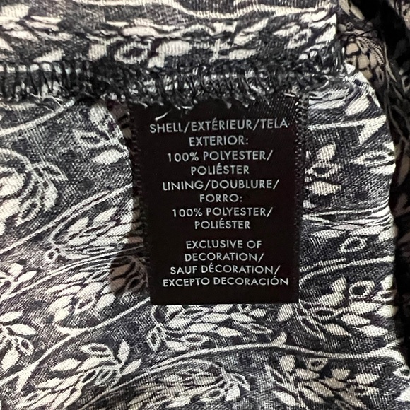 Ann Taylor Petite Floral Blouse - Picture 8 of 9